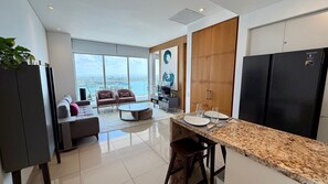 Interior - H2 Luxury 1 Bd Apt, 23rd Floor. Complementary maid (Cartagena)