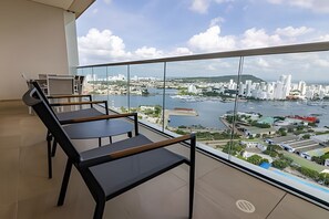 Interior - H2 Luxury 1 Bd Apt, 23rd Floor. Complementary maid (Cartagena)