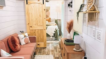 Fireplace, DVD player