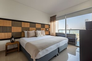 2 bedrooms, iron/ironing board, bed sheets - Infinitum - Spectacular sea view 25th floor apt (Cartagena)