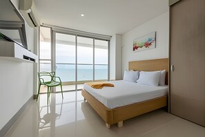 4 Schlafzimmer, Bügeleisen/Bügelbrett, Bettwäsche