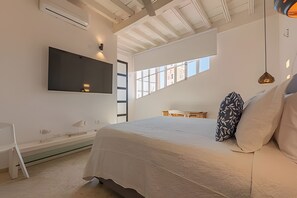 2 bedrooms, iron/ironing board, bed sheets - The Cathedral Lookout - Historic Center (Cartagena)