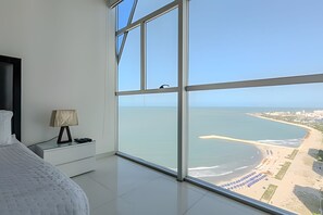 3 bedrooms, iron/ironing board, bed sheets - Spectacular Ocean View - Ed. Infinito 2302 (Cartagena)