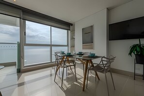 Dining - Beautiful Apt - 2 Bedrooms 17th Floor Murano Elite (Cartagena)