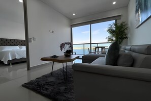 TV - Infinitum Spectacular 23rd floor 1 BR Condo (Cartagena)