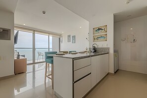Fridge, coffee/tea maker - Spectacular Ocean View in Morros City, 19th Floor (Cartagena)