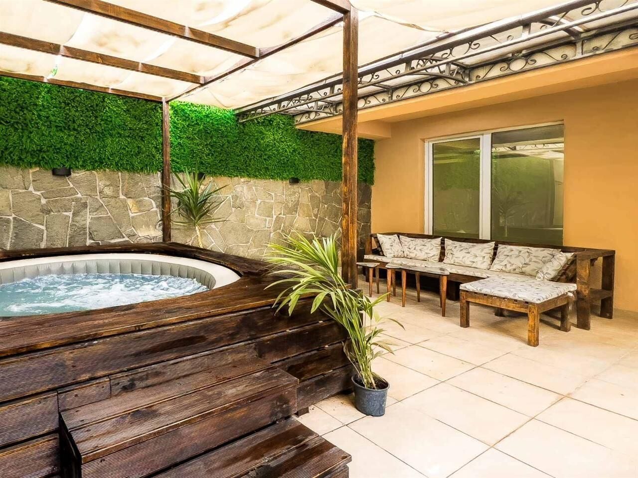 Tina de hidromasaje interior