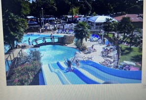 Outdoor pool - Mobile home 200 m from the beach in a friendly, wooded 3* campsite. (Saint-Georges-de-Didonne)