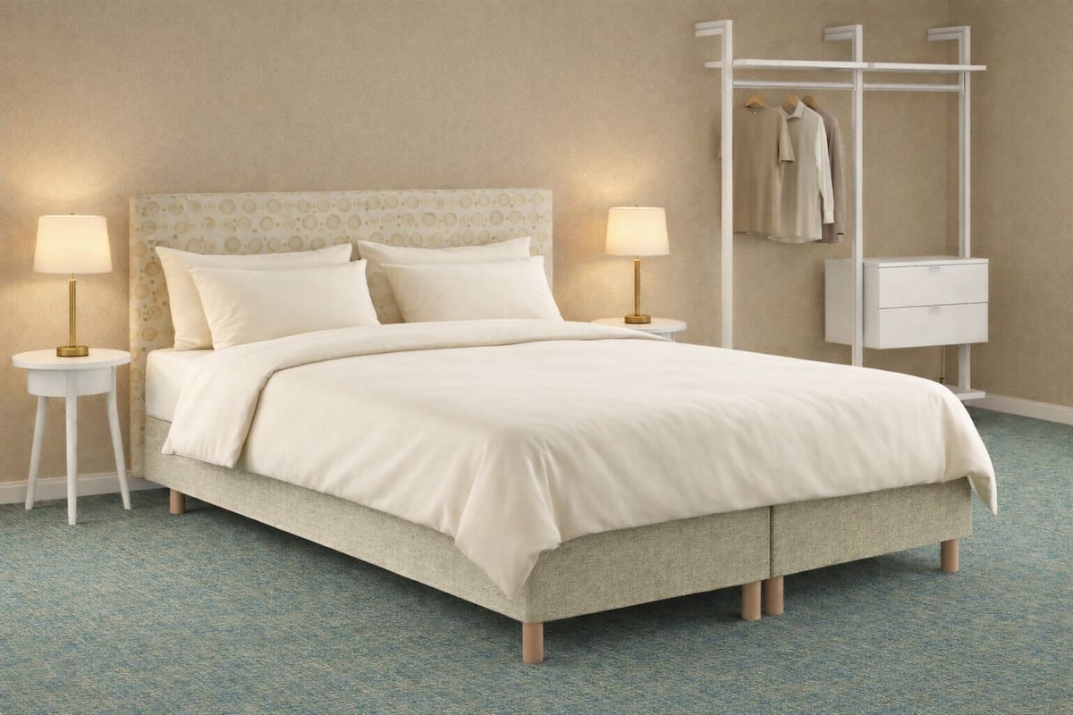 Espacio para trabajar con laptop y wifi gratis