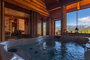 Indoor spa tub - Luxury Log Lodge w/ Hot Tub & Mountain Views (Leavenworth)