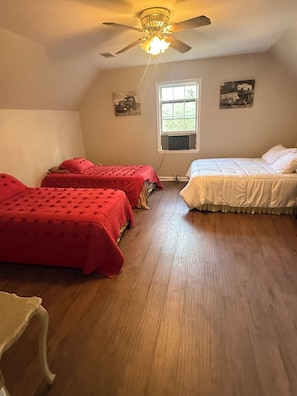 Internet, bed sheets - 3 Bedroom Masters Retreat 500 Yards from the 13th Hole, Walk to Augusta National (Augusta)