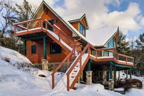 Exterior - Year-Round Fun in Putnam Station: Lakefront Home! (Putnam Station)