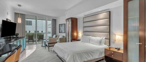 مكواة/لوح كي وواي فاي وملاءات أسرّة