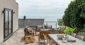 Outdoor dining - Luxury seaside home | 5 mins from beach | hot tub (Downderry)