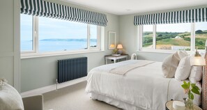 4 Schlafzimmer, Schreibtisch, Bügeleisen/Bügelbrett, kostenloses WLAN