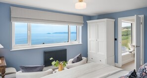 Iron/ironing board, WiFi, bed sheets - Luxury seaside home | 5 mins from beach | hot tub (Downderry)