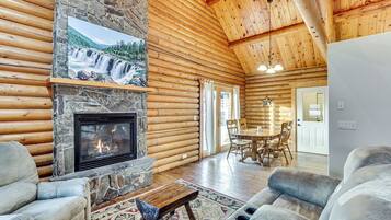 Télévision, cheminée