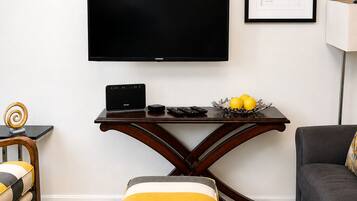 Smart TV, books