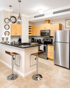 Fridge, microwave, oven, stovetop