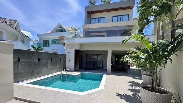 Pool - Excellent house with the comfort of a gated community in Recreio. (Rio de Janeiro)