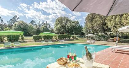 Barn - small farmhouse in the woods