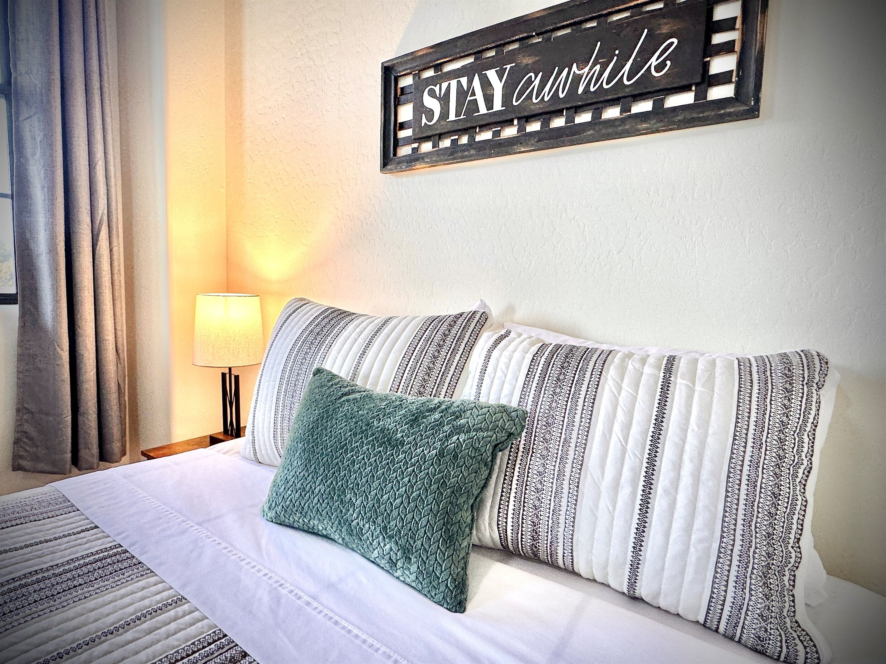 2 chambres, bureau, accès au Wi-Fi (inclus), literie fournie