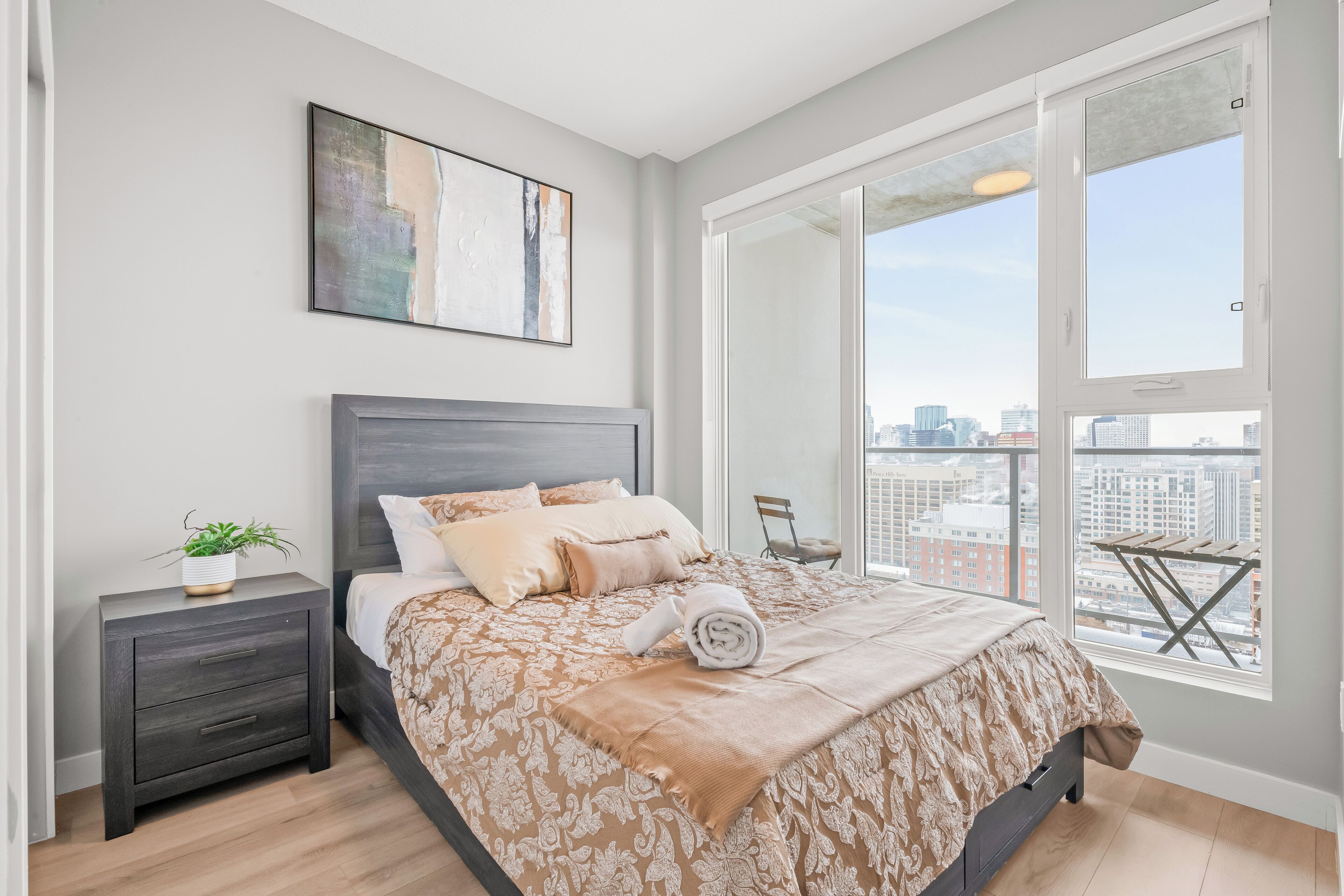 2 間睡房、熨斗/熨衫板、可攜式嬰兒床、免費 Wi-Fi