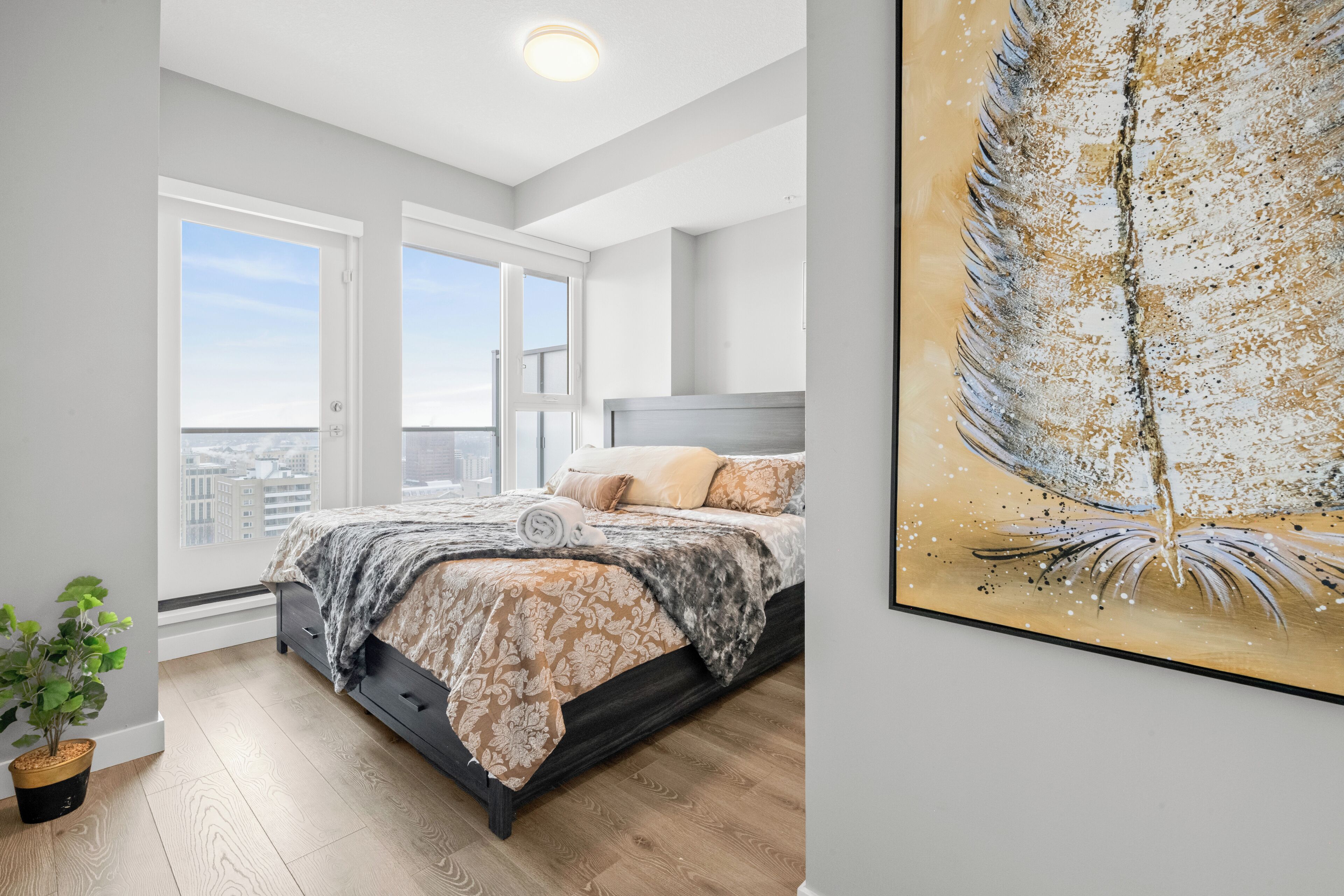 2 chambres, fer et planche à repasser, lit parapluie, Wi-Fi gratuit