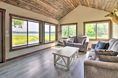 Lakefront Retreat w/ Dock, Game Room & Deck!