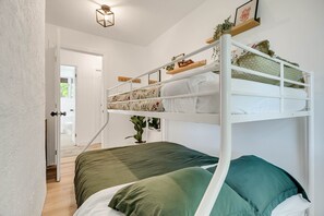 3 soverom, wi-fi (inkludert) og sengetøy