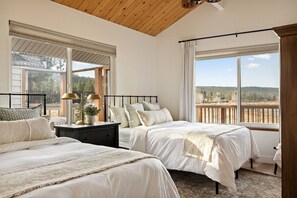 Free WiFi, bed sheets - Lakefront Eagle Point • Dock • Theater • LakeViews (Big Bear Lake)