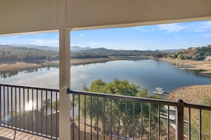 Property grounds - Lakefront Oasis w/ Private Dock on Lake Nacimiento - Boat, Swim & Unwind! (Bradley)