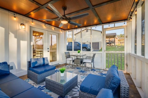 Peaceful Valley Hideaway—a roomy & fun, family-friendly home in Jonesborough, TN