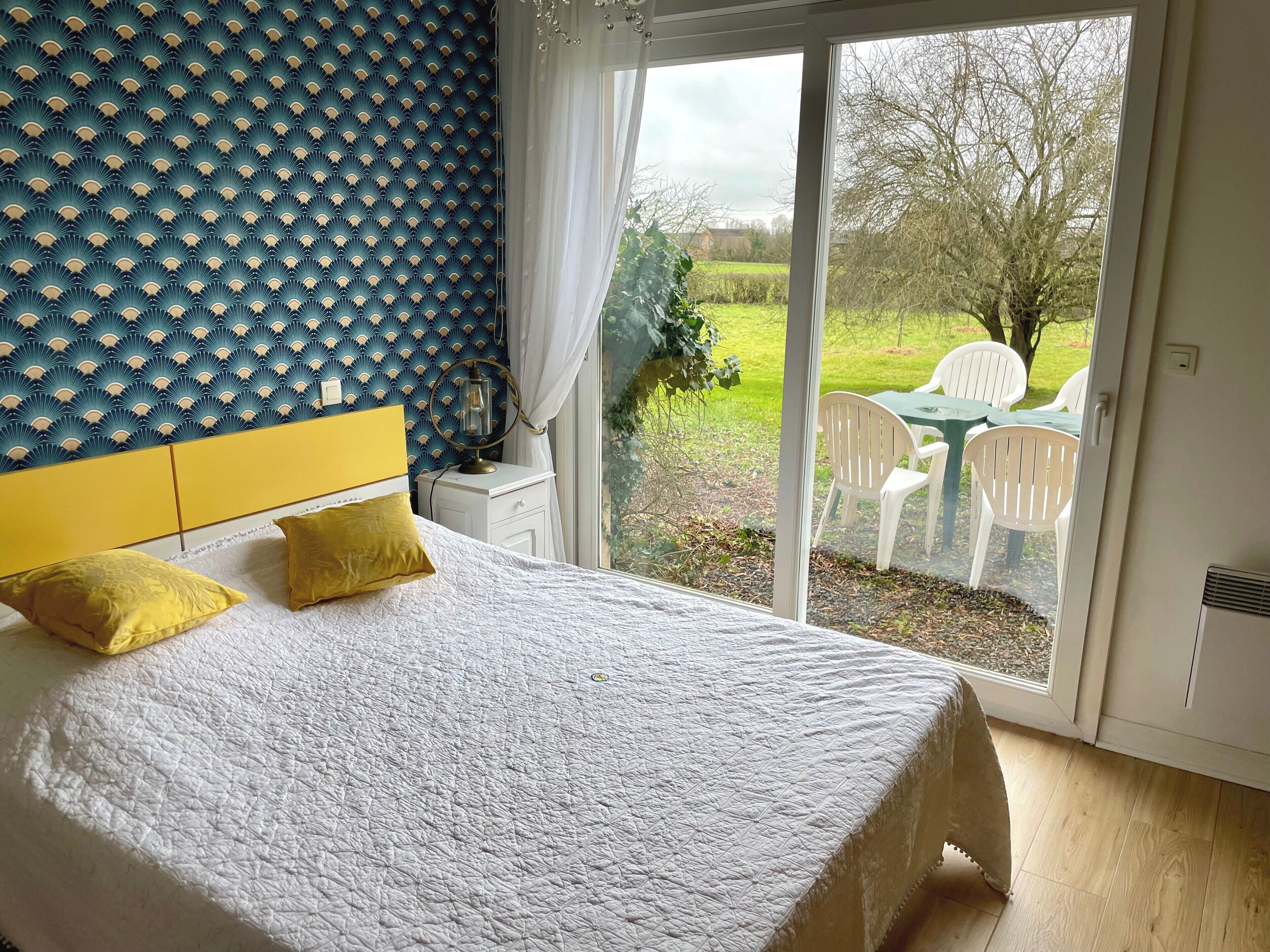 Fer et planche à repasser, Wi-Fi, draps fournis