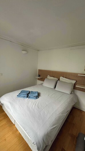 2 bedrooms, iron/ironing board, WiFi, bed sheets - Place de la Madeleine (Paris)