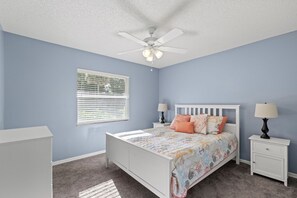 3 sovrum, strykjärn/strykbräda, gratis wi-fi och sängkläder