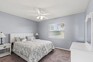 3 chambres, fer et planche à repasser, Wi-Fi gratuit, draps fournis