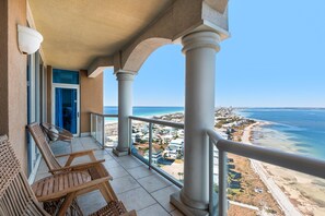 Property grounds - Portofino Island Resort 4-1908 (Pensacola Beach)