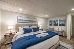 Escrivaninha, ferros/tábuas de passar roupa, berço de viagem, Wi-Fi