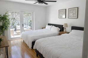 3 bedrooms, iron/ironing board, WiFi, bed sheets - Private Tropical Oasis w/Pool in Prime West Palm Beach (West Palm Beach)