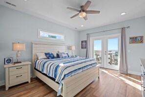 5 bedrooms, desk, iron/ironing board, WiFi - Ocean Views with Heated Pool! One Row from Beach! (Oak Island)