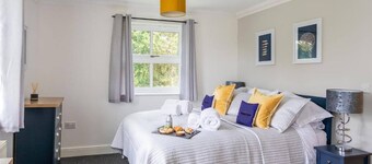 3BR Apt - Contractors & Family Friendly - MK5 - Wi-fi - Free Parking