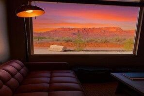 Interior - Modern Desert Cabin with Hot Tub & Sauna Access (Colorado City)