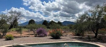 NEW 3 Bedroom home with Pool & Spa on the GolfCourse