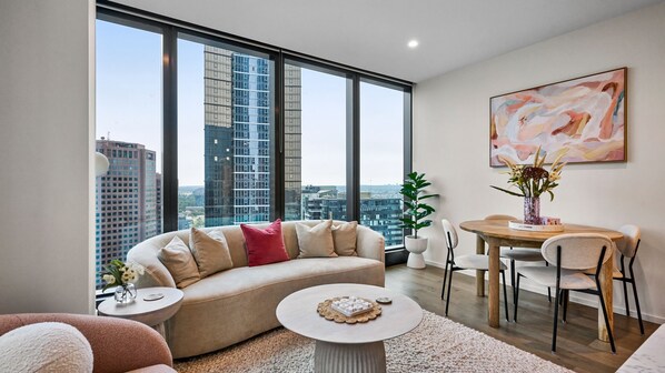 Smart TV - Panoramic Melbourne Views from Southbank (Southbank)