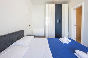 Bügeleisen/Bügelbrett, WLAN, Bettwäsche