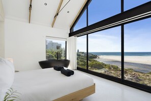 4 bedrooms, free WiFi, bed sheets - Nowhere Els - Three Bedroom House, Sleeps 6 (Cape Town)
