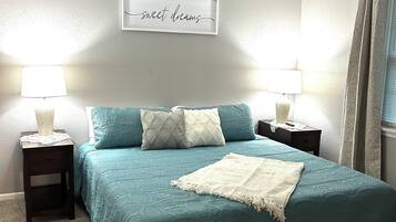 Strykejern/-brett, wi-fi og sengetøy