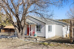 Exterior - Peaceful Prescott Retreat Near Whiskey Row! (Prescott)