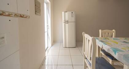 Casa com Churrasqueira Perto da Praia da Enseada